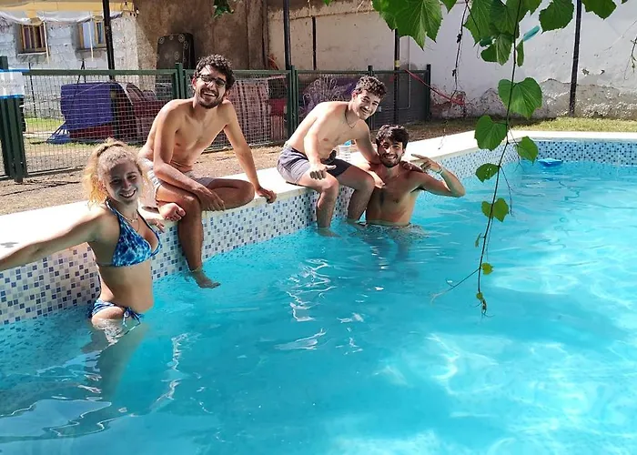 Clover Hostel